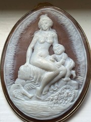Rare lg GAPA Italian shell cameo 9K gold brooch, pendant, Venus Aphrodite Cupid!