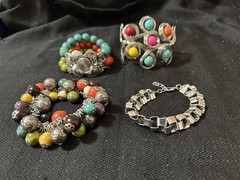 Fun Lot Of 4 Vintage/Modern Silver Tone Colorful Chunky Bracelets Acrylic Beaded
