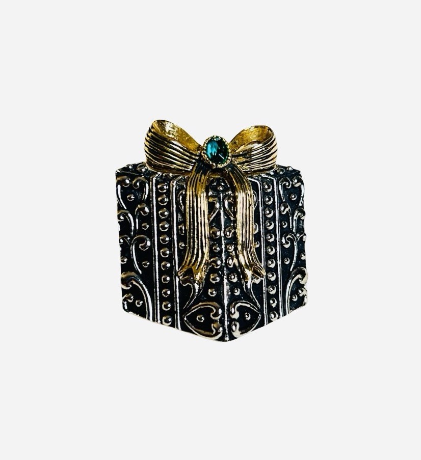 VTG Ornate Brooch Pin Gift Box Green Stone Golden Bow on top Textured Hearts