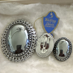 Vintage Whiting & Davis Silver Tone Hematite Look Brooch & Clip-On Earrings Set