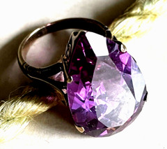 VTG 14K YELLOW GOLD ALEXANDRITE HANDMADE 7/8″x 3/8:”x 3/8′ TEAR DROP 4PRONG LRGE