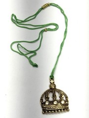 Vintage rhinestone crown green pendant necklace