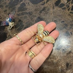 Set of 2 Bee Brooches Rhinestone Pearl Crystal Insect Gold Tone Statement
