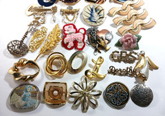 Modern, Vintage Unsigned Brooch Lot of 33 Pieces (Group A)