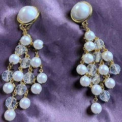 Vintage Avon Faux Pearl Crystal Waterfall Chandelier Clip On Earrings Gold Tone