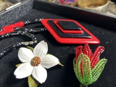 Vintage Rhinestone Flowers Plastic Jewelry Lot Of 9 Gorgeous Pieces