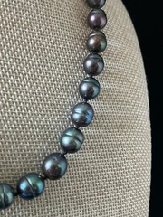 Pearl Necklace Hand Knotted Beads Oil Slick Peacock 9-10mm 925 Clasp 18″