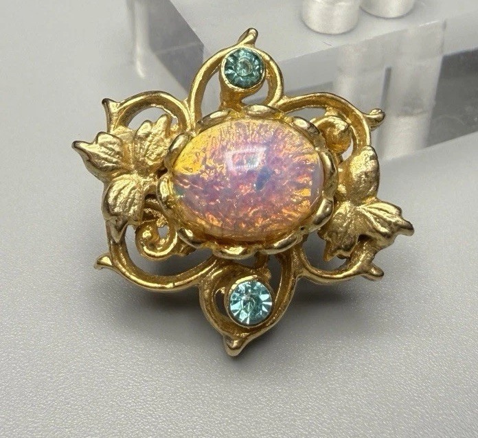 Coro Pin Faux Pink Fire Opal Aqua Rhinestone Gold Plated Mid century Vintage .9”