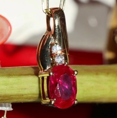 10k yellow gold pendant 0.93ct lab created ruby solitaire charm 0.95gr N3634