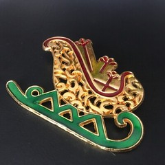 Vintage Christmas Pin Lot Gold Tone Large Star Sleigh Sled Bells