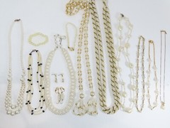 Simulated Pearls Jewelry Lot Mix Match W/ Seed 1 Signed Monet Vintage D1809