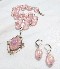 SALE! VINTAGE EGYPTIAN IRID PINK SCARAB PENDANT SCARAB BEAD GLASS NECKLACE SET