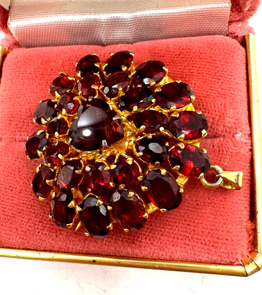 VICTORAN GENUINE RED ALMANDINE GARNET BROOCH PENDANT LRG MULTI TIERED HEART STN
