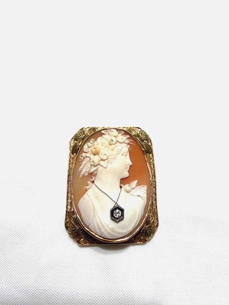 Antique 1920’s 14K Yellow Gold Cameo Hand Carved Pendant Brooch Intricate