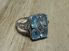 .925 Sterling Silver Vintage Ring ESTATE piece BLUE TOPAZ Antique Style Size 9