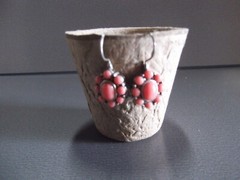 1 Pair Old .75″in Pinkish Flower Style Long Wire