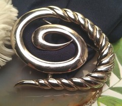M JENT 2″ Designer Modern Style Textured Abstract Artistic Swirl Brooch Pin!