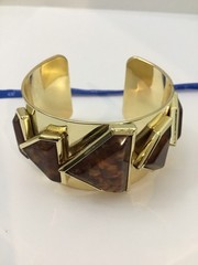 Jewelmint Faux Amber Cuff Bracelet Gold Tone 2.25” Diameter