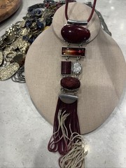 Vintage Good Quality costume jewelry lot Some Signed V85