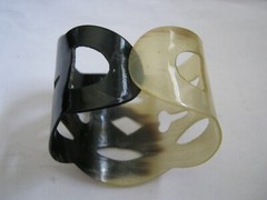 Stretchable Faux BuffaloHorn Bicolor Cuff Bracelet w/ Cut Out Design 2″ x 2.25″