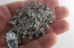 Vtg Karu Arke White Rhinestone Brooch Large White Ice Star Burst Atomic