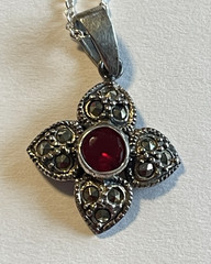 Dainty Silver Necklace Small Red Sterling 925 Flower Vintage Pendant 17.75″ D409