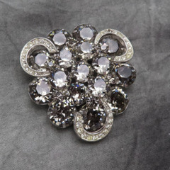 Weiss Rhinestone Brooch Vintage Pin Smoky Clear Faceted Crystal 1.75 inch 110h