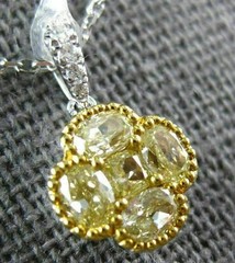 1.03CT WHITE & FANCY YELLOW DIAMOND 18K 2 TONE GOLD FLOWER 4 LEAF CLOVER PENDANT
