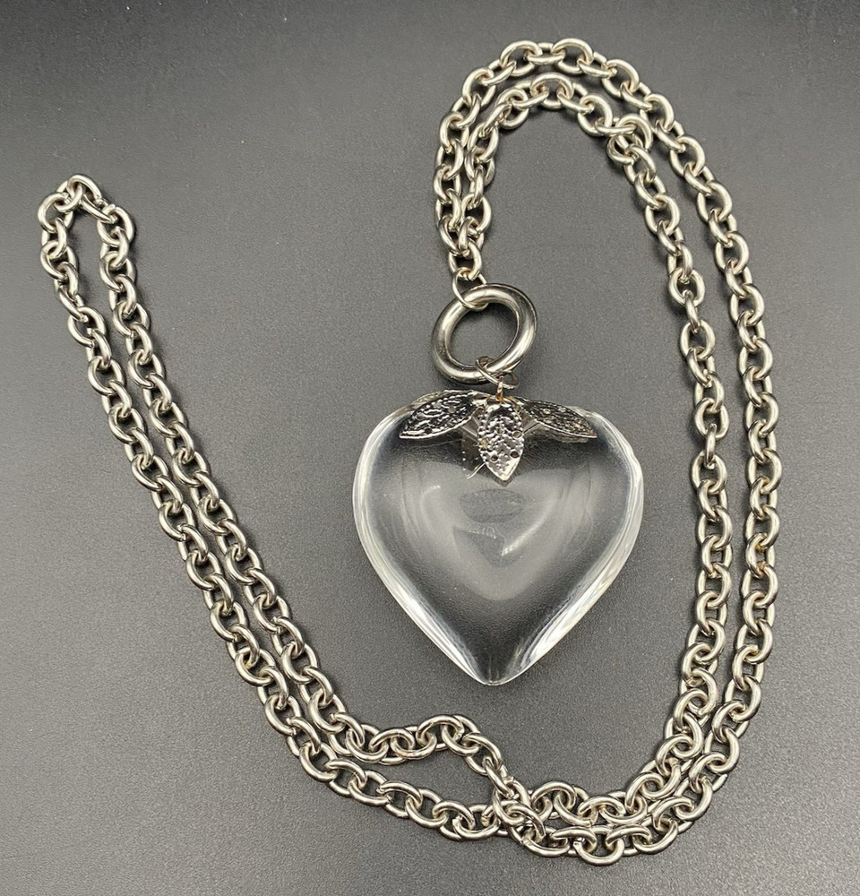 Vintage Clear Lucite Heart Pendant Necklace Silver Tone Leaf Cap Chain Retro 70s