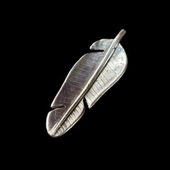 Vintage Southwest Unsigned Artisan Feather Sterling Silver Pendant 4g