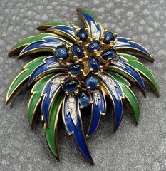 RARE VTG JOMAZ Blue Green Enamel Flower Cabochon Rhinestone Gold Tone Brooch Pin