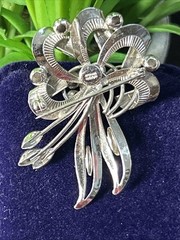 Vintage Sterling Silver Leaf & Ribbon Brooch Pendant / Pin, 8g, Mid-Century 2”