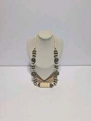 Vintage Silver Tone Metal & Off White Acrylic Chunky Bead Necklace 21″. Hammered
