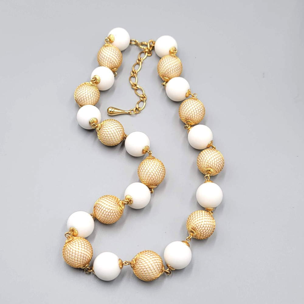 Vintage Bead Necklace White Bead Gold tone Wire Caged Beads 22″-24″