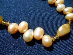 Vintage PEACH Freshwater Ringed Pearl Glass Crystal Necklace 17″ w/Toggle