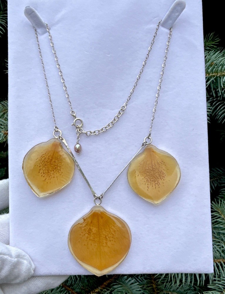 Vtg.Sign 925 Sterling Silver & Dried Petals In Resin Chain Necklace-19” Exc.