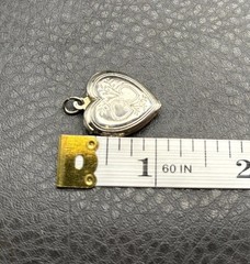 Vintage Silver Tone Etched Heart Photo Locket Pendant Engraved Floral