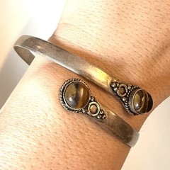 Ethnic Tiger’s Eye Gemstone Silver Tone Adjustable Cuff Bracelet / Arm Band 9.5”