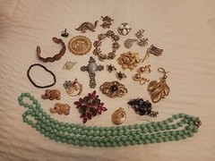 Lot Of Vintage Estate Jewelery 29 Pieces In Total!