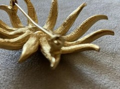 Vintage B.S.K Gold tone Flower Brooch 2.5 Inches New York
