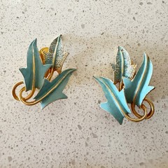 1960’s Signed Mode Art Light Blue Enamel Leaves Bracelet Necklace Clip Earrings