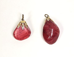 Lot of 2 Vintage Red Pink Stone Pendants Rhodonite? Thulite?