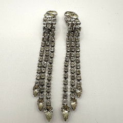 Vintage Rhinestone Earrings Clip Shoulder Duster 3.25″ Long Dangles Chandelier