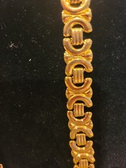 Avon necklace and bracelet book link or x and o. Vintage. Goldtone