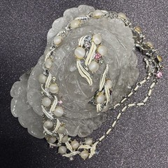 Vintage Unsigned Demi Parure Necklace & Earrings