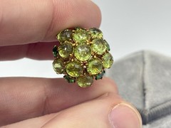 Vintage 18k Yellow Gold Faceted Peridot Green Garnet Cluster Cocktail Ring