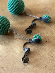 Vintage Green Glass Seed Bead Dangle Drop Clip On Earrings Go Go Style 2”
