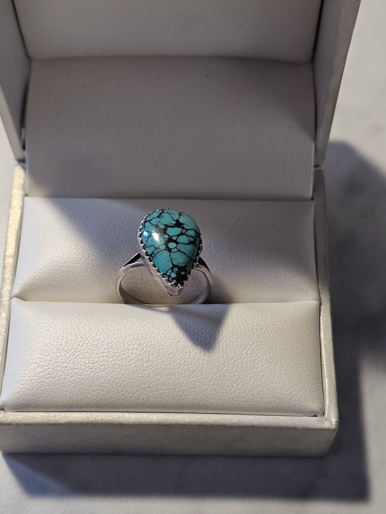 VINTAGE TEARDROP TURQUOISE IN STERLING SILVER RING Size 5