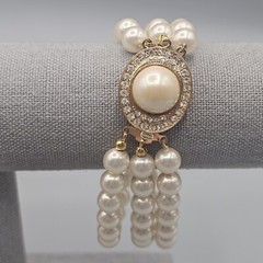 Triple Steand Faux Pearl Bracelet Decorative Box Clasp Crystal Accent 7″
