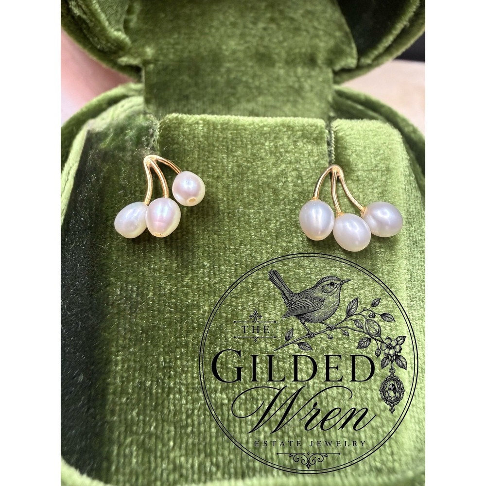 Vintage 14K Gold Freshwater Pearl Cluster Stud Earrings 0.8g -Petite and Elegant